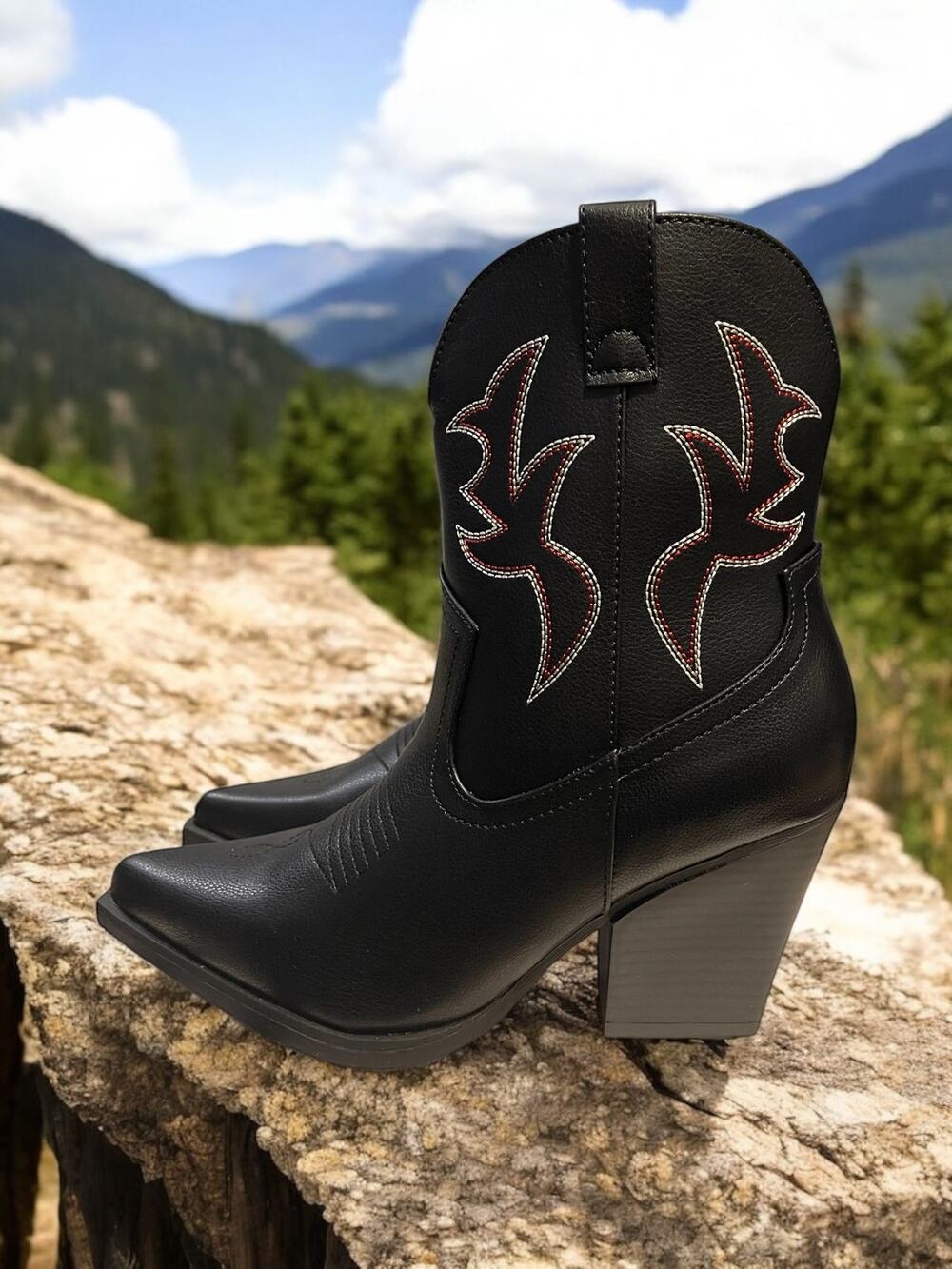 Women's Cowboy Boots Black Tapanga Short Western Shoes 3" heels Size 9.5